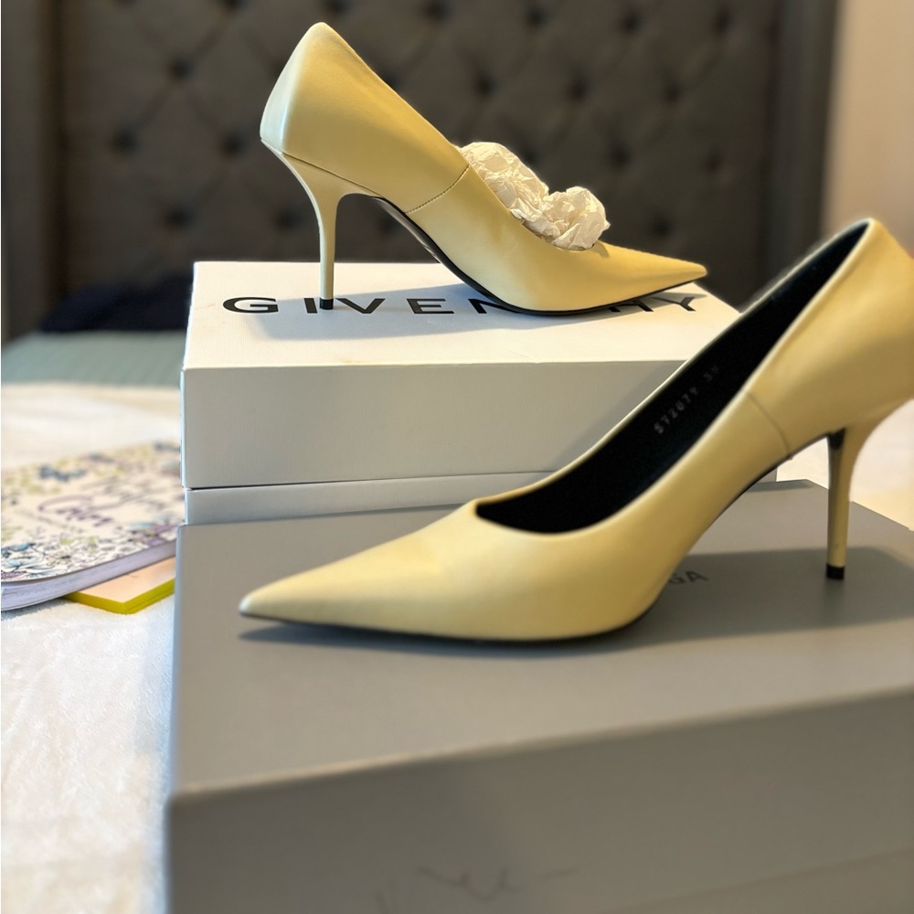 Balenciaga yellow covered shoes in size 39.